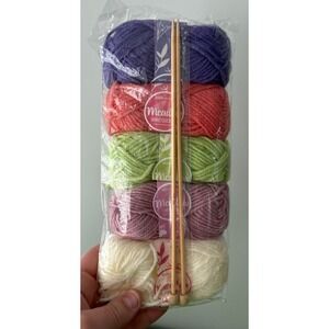 Meadow Knitting Kit 5 Skeins 100% Acrylic Yarn with‎ 4.0mm Bamboo Needles New